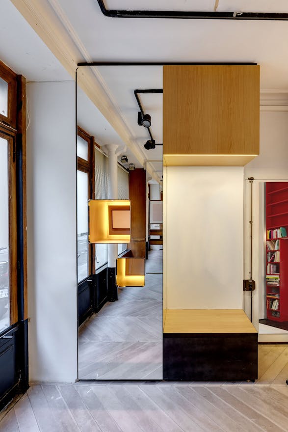 Atypical store in the heart of Saint-Germain des Pr�s - Image 2