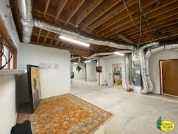 Georgia Lakehouse Creative Space & ART Gallery - Image 9