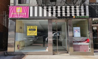 Prime location - Upper East St. Pop Up store Location ! - Image 9