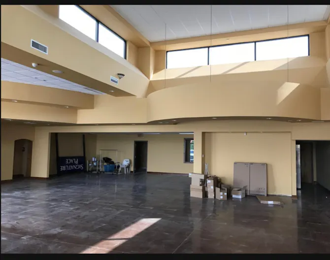 Multi- Use space in a Retail Center - Image 2