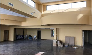 Multi- Use space in a Retail Center - Image 2