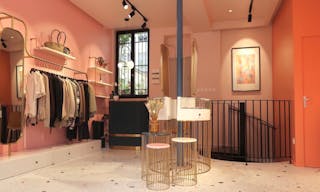 Charming Boutique in Le Marais - Image 1