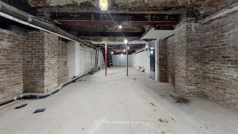 Crosby Street Chic Showroom - Image 0