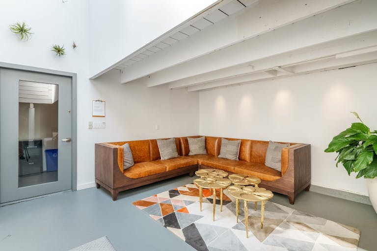 Tons of natural light! Soaring ceilings! Convenient Location! - Image 1