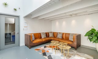 Tons of natural light! Soaring ceilings! Convenient Location! - Image 1