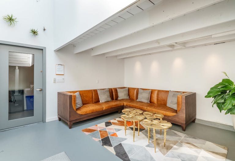 Tons of natural light! Soaring ceilings! Convenient Location! - Image 1