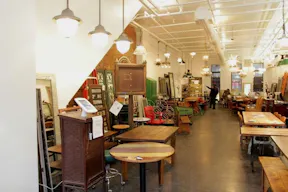 Retail venue on Bowery - Image 12