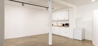 Showroom 110m2 Marais  - Image 6