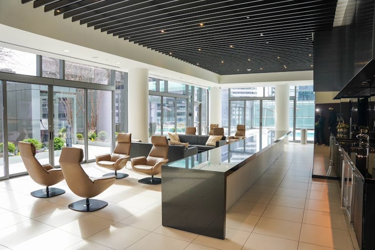 Studio in Rosslyn, VA - Image 4