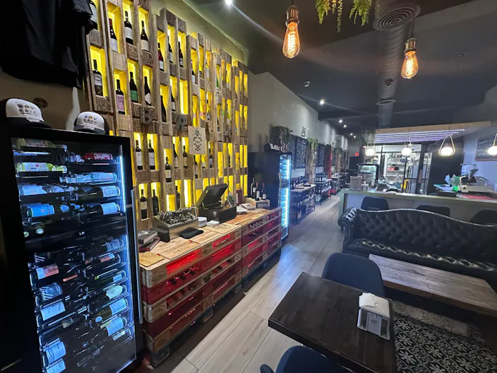 Wynwood spot - wine bar concept - Image 4