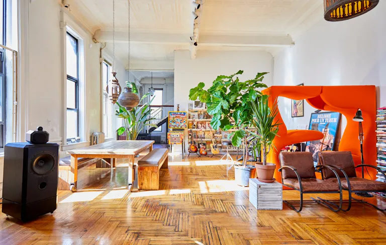 Spacious Chelsea Art Loft - Image 1