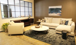 Spacious Chelsea Showroom - Image 3