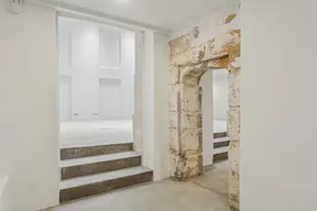 Espace showroom / �v�nement : verri�re, volume et design �pur� - Image 7