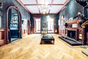 Stunning Mansion in West Village - Image 0