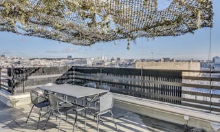 Showroom/ Rooftop - Une adresse confidentielle Design, Chic au c?ur d'un quartier anim� - Image 3