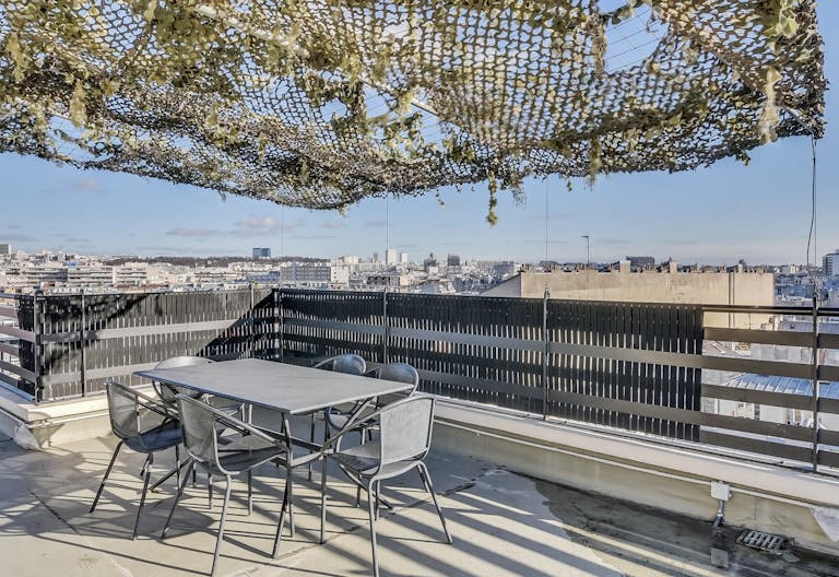 Showroom/ Rooftop - Une adresse confidentielle Design, Chic au c?ur d'un quartier anim� - Image 3