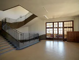 Bâtiment Institutionnel - Image 4