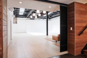 Flexible Showroom in East Village - Image 18