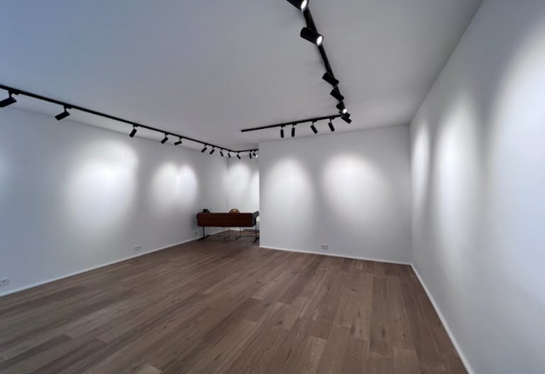 Perfect showroom on Rue Charlot - Image 2