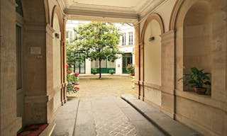 Premium Space In R�publique - Image 23