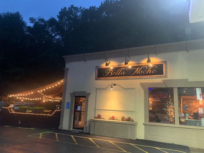 Turnkey Restaurant for rent. 'Great business opportunity' in Dutchess County. - Image 0