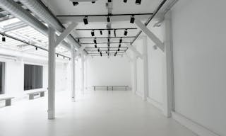 Showroom confidentiel 200 m² à Paris 11e - Image 0