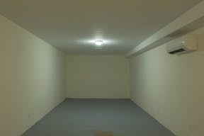 Massive Pop Up | Event | Studio | Art Gallery Space | Rooftop & Storage Area - 3800 Sq Ft plus Parking | AV & Stage Equipment - Image 5