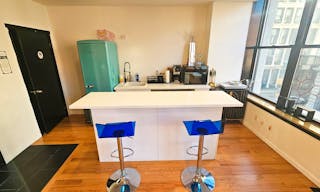 Entire Floor in SOHO with 2 extra rooms! - Image 68