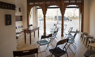 Beautiful Marais Gallery Space - Image 6