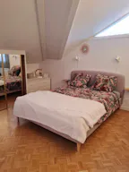 Appartement aux beaux volumes - Image 9