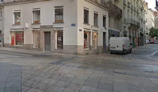 Boutique Shop for Rent - Nantes Hypercentre - Image 0