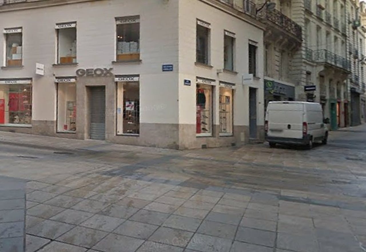 Boutique Shop for Rent - Nantes Hypercentre - Image 0