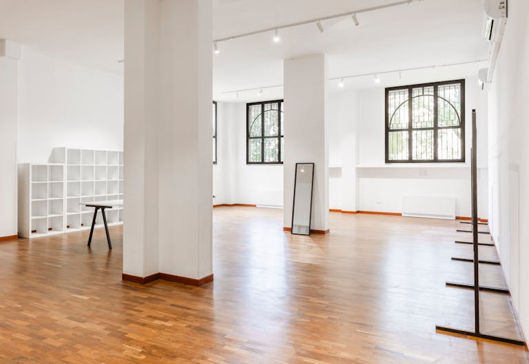 Luminoso Showroom e Spazio espositivo di 125 mq sui Navigli - Image 4