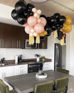 Luxury Loft with Natural Lighting Available for Small Intimate Parties - Image 8