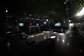 NYC Themed Nightclub & Restaurant - Image 1
