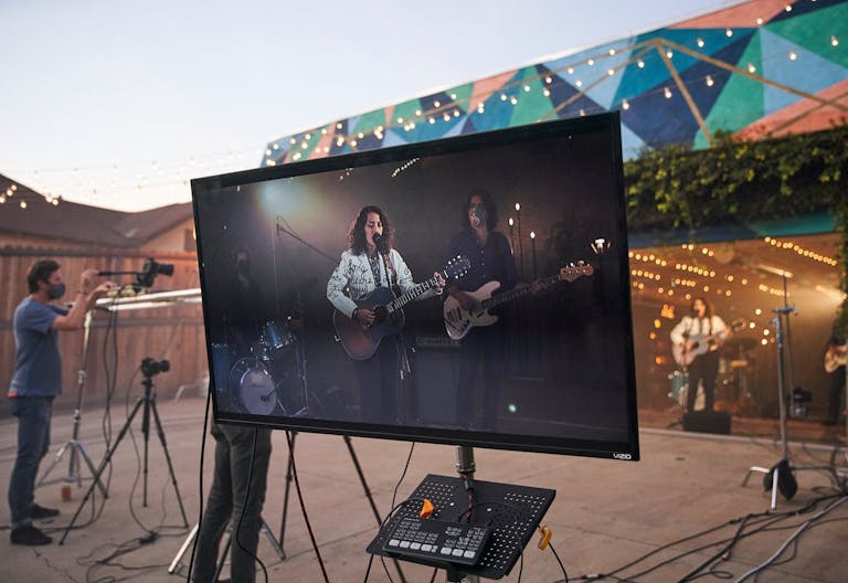 Stylish production and event space in Highland Park - Image 3