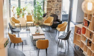 A Unique modular space, Art Gallery, Pop Up Store, Workshop, Team Building - Image 9