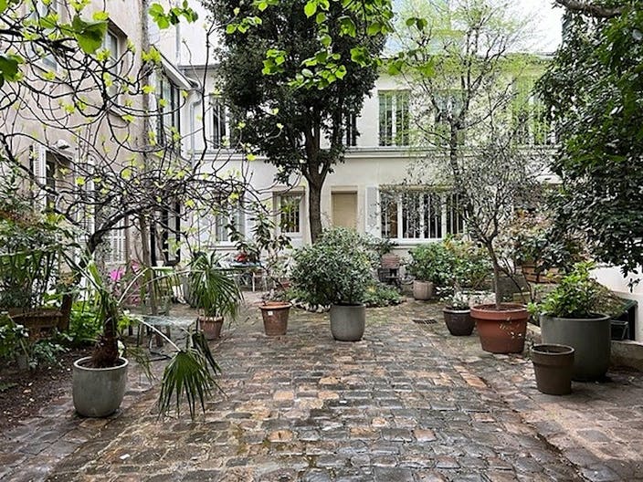 Unique Space with TV Set and Offices - Image 1