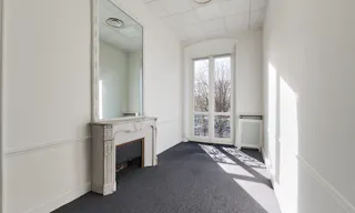 Apartment for Rent - Paris 8th Near Triangle d'Or - Ideal Showroom / Office - Image 15