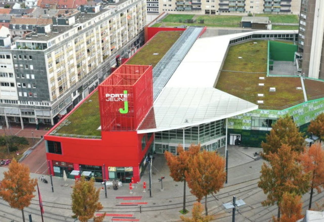 Shopping Mall Porte Jeune Mulhouse - Cell B15 - Image 2