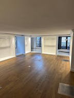 Pop-up store angle en plein coeur du Marais - Image 10