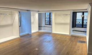 Pop-up store angle en plein coeur du Marais - Image 10