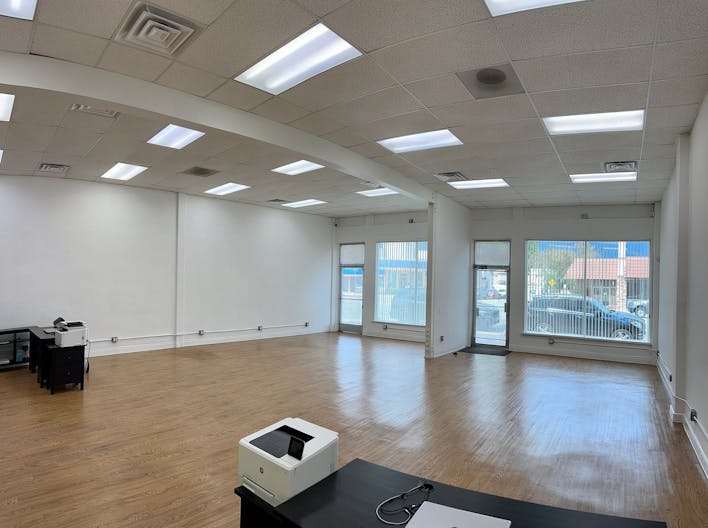 Open Concept Space in Burbank near the studios - Image 1