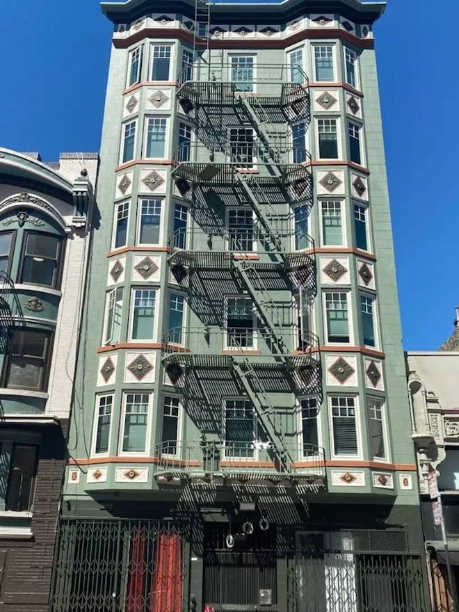 Affordable Flex Retail/Office/Showroom Space - Image 2