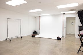 Orange County 600 sq ft Studio - Image 2