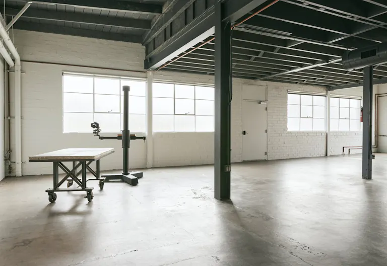 Gorgeous Daylight Studio With Attached Prop House (Hot Set Props) - Image 2