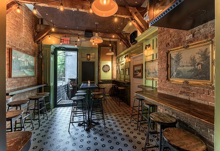 Bar - Private Room - Back Patio - Image 4