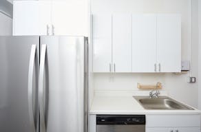 Expansive Skyline Loft - Connected Studio Space - Image 16