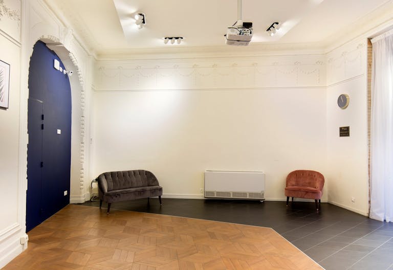 Chic Boutique in Toulouse - Image 4