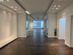 Prime Location Boutique - Triangle d'Or Paris - Image 26